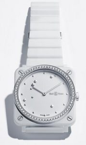 Special imitation watches adopt white ceramic material.